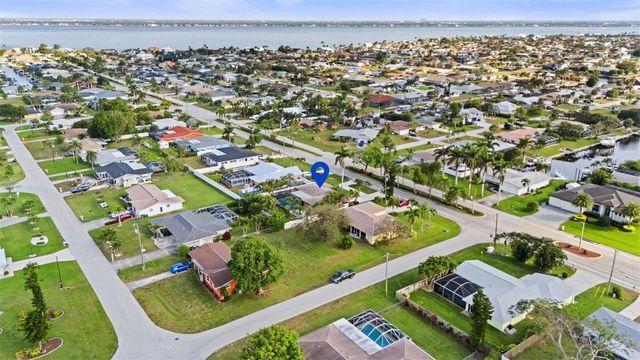 1829 CORNWALLIS PARKWAY, Cape Coral, FL 33904
