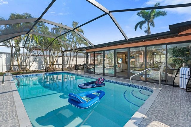 1829 CORNWALLIS PARKWAY, Cape Coral, FL 33904