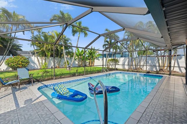 1829 CORNWALLIS PARKWAY, Cape Coral, FL 33904