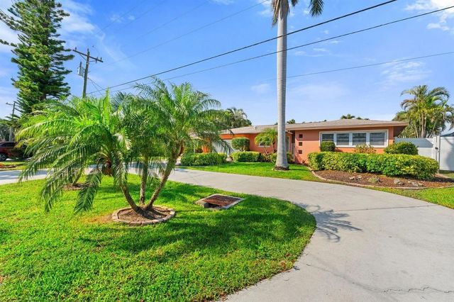 1829 CORNWALLIS PARKWAY, Cape Coral, FL 33904