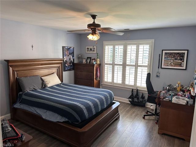 6087 Grinsted Court, Greensboro, NC 27455