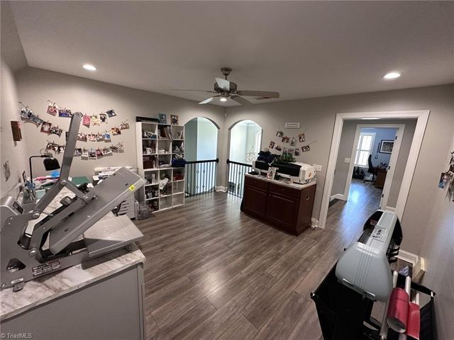 6087 Grinsted Court, Greensboro, NC 27455