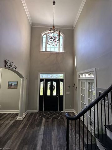 6087 Grinsted Court, Greensboro, NC 27455