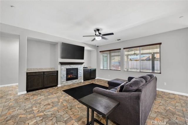 28800 Mahogany Trail Way, Menifee, CA 92584