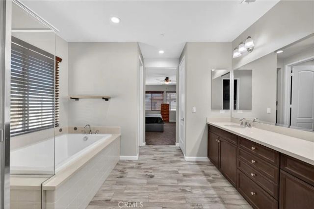 28800 Mahogany Trail Way, Menifee, CA 92584