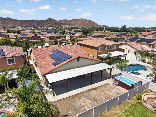 28800 Mahogany Trail Way, Menifee, CA 92584