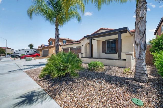 28800 Mahogany Trail Way, Menifee, CA 92584