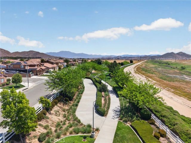 28800 Mahogany Trail Way, Menifee, CA 92584
