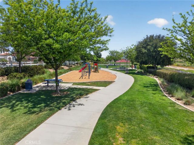 28800 Mahogany Trail Way, Menifee, CA 92584
