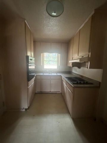 2635 Fairlane SE Drive, Atlanta, GA 30354