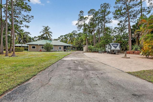 2602 SW 64th Court, Palm City, FL 34990