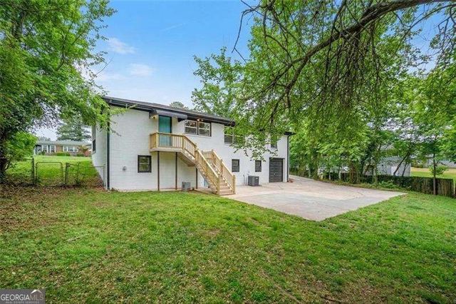 2868 Lynda Place, Decatur, GA 30032