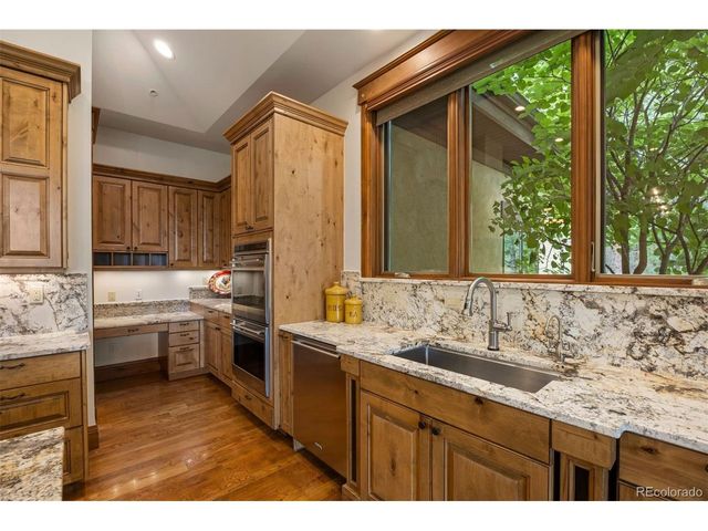 958 Westchester Cir, Castle Rock, CO 80108