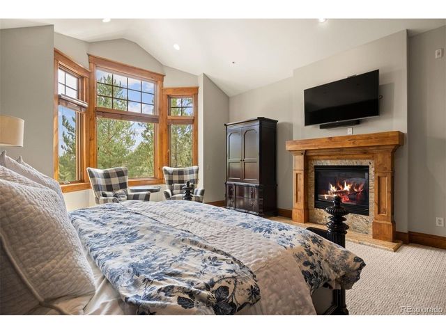 958 Westchester Cir, Castle Rock, CO 80108