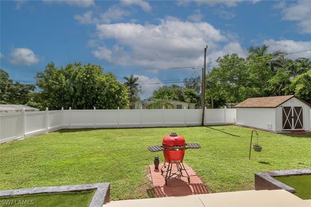 3196 Connecticut AVE, Naples, FL 34112