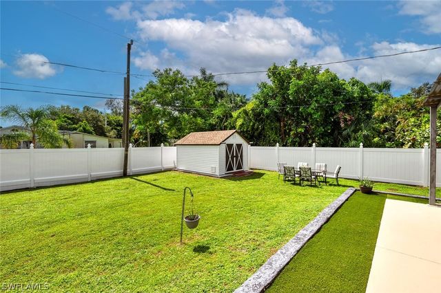 3196 Connecticut AVE, Naples, FL 34112