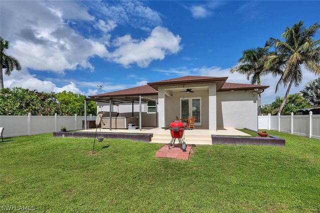 3196 Connecticut AVE, Naples, FL 34112