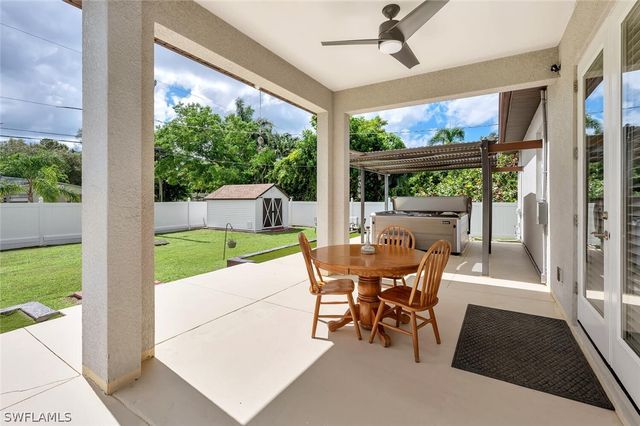 3196 Connecticut AVE, Naples, FL 34112