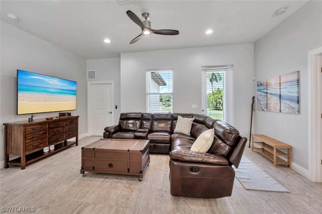 3196 Connecticut AVE, Naples, FL 34112