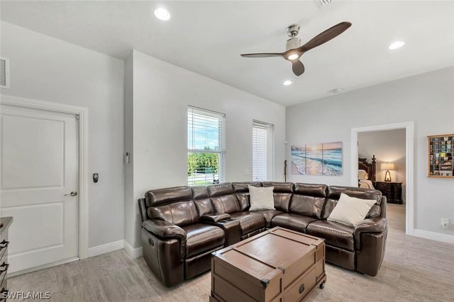 3196 Connecticut AVE, Naples, FL 34112