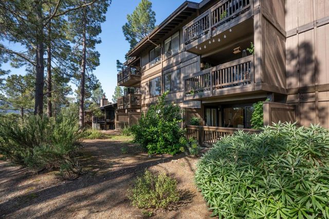 3323 La Mesa Drive 2, San Carlos, CA 94070