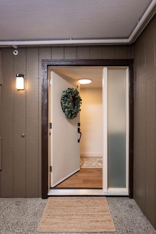 3323 La Mesa Drive 2, San Carlos, CA 94070