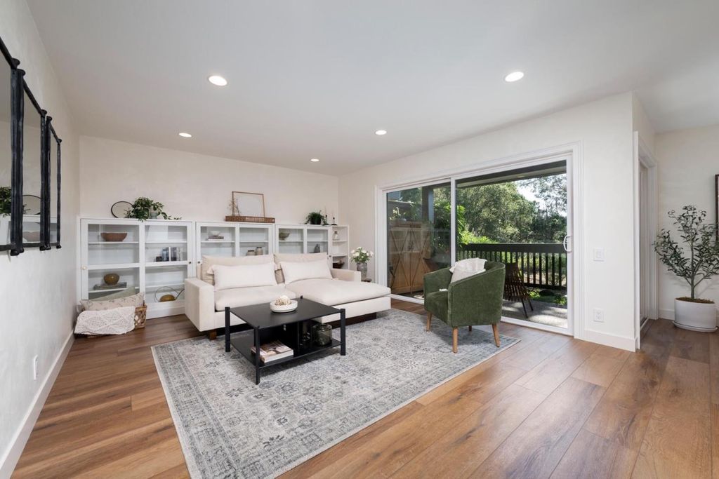 3323 La Mesa Drive 2, San Carlos, CA 94070