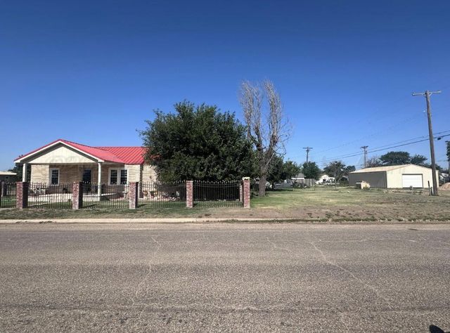 310 Avenue L, Sunray, TX 79086