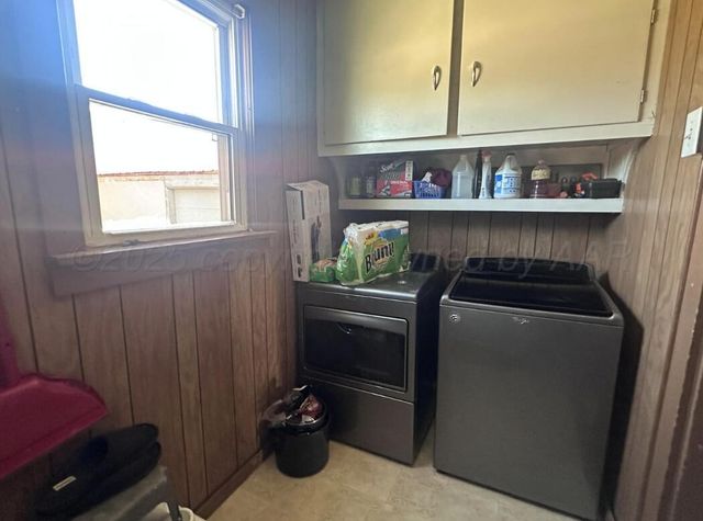 310 Avenue L, Sunray, TX 79086