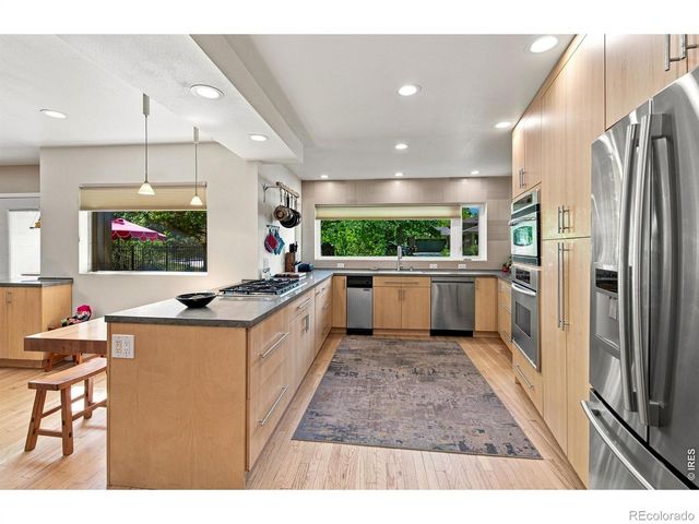 385 Fox Drive, Boulder, CO 80303