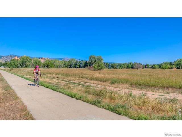 385 Fox Drive, Boulder, CO 80303