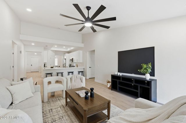 826 W 14TH Avenue, Apache Junction, AZ 85120