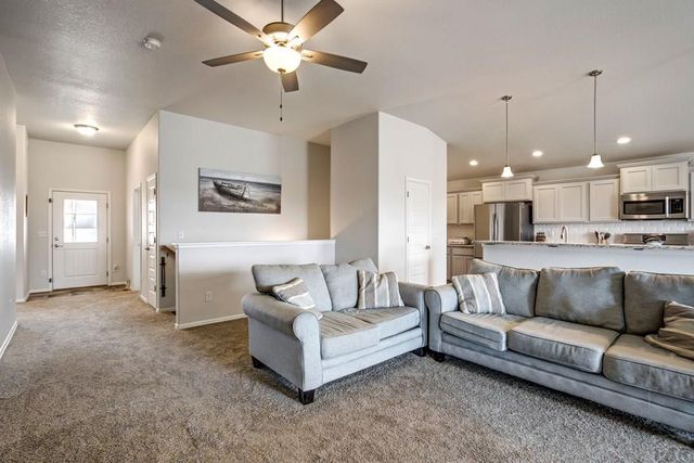 555 N Tidy Dr, Pueblo West, CO 81007