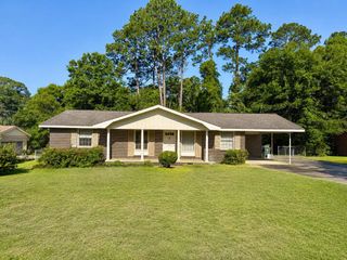 1501 Tonawanda, Dothan, AL 36303