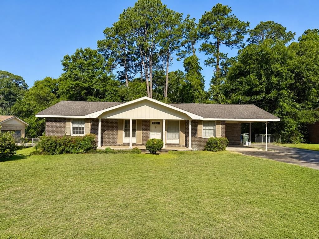 1501 Tonawanda, Dothan, AL 36303