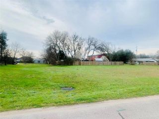 114 Hasler ST, Bastrop, TX 78602