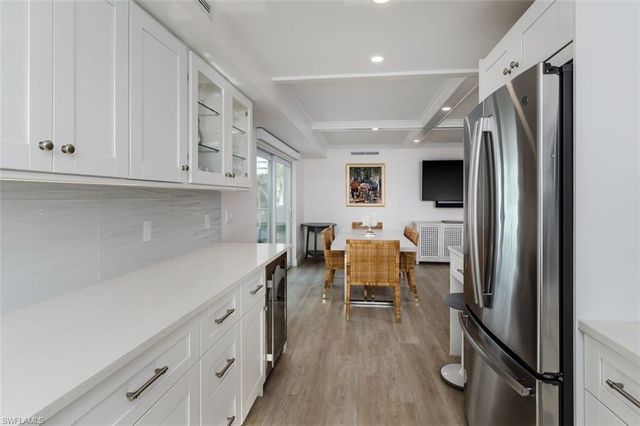 3450 Gulf Shore BLVD N 210, Naples, FL 34103