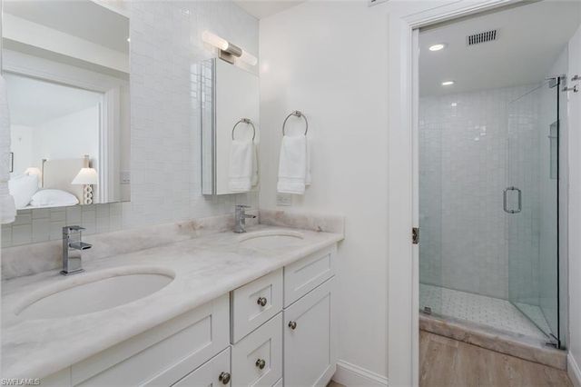 3450 Gulf Shore BLVD N 210, Naples, FL 34103