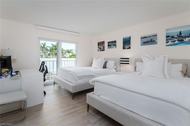 3450 Gulf Shore BLVD N 210, Naples, FL 34103