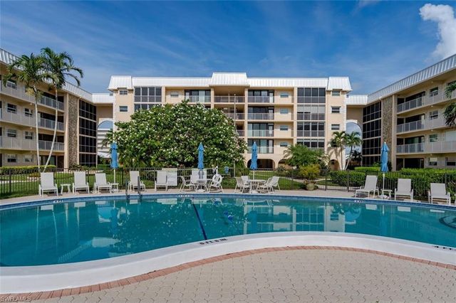 3450 Gulf Shore BLVD N 210, Naples, FL 34103