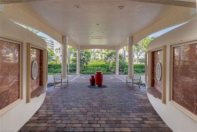 3450 Gulf Shore BLVD N 210, Naples, FL 34103