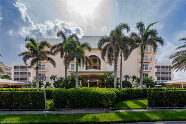 3450 Gulf Shore BLVD N 210, Naples, FL 34103