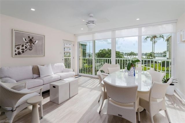 3450 Gulf Shore BLVD N 210, Naples, FL 34103