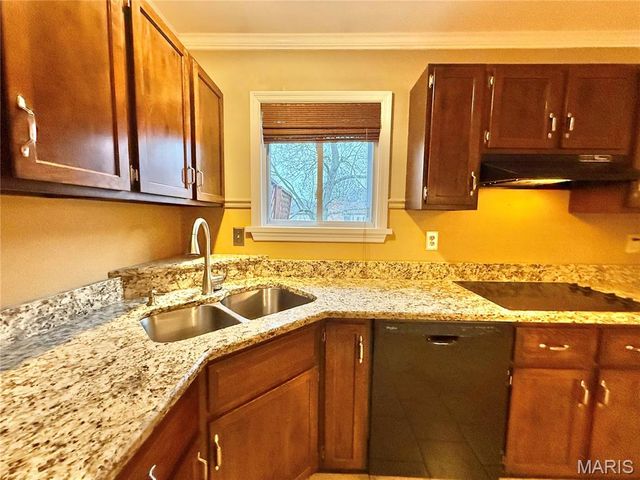 4726 Bramble Berry Drive, St Louis, MO 63129