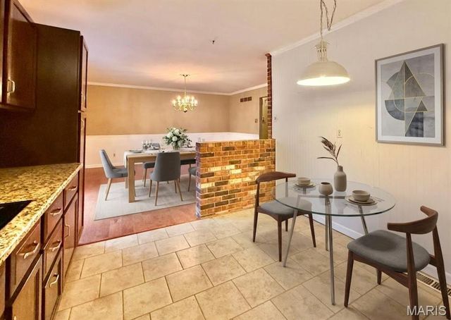 4726 Bramble Berry Drive, St Louis, MO 63129