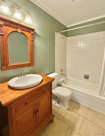 4726 Bramble Berry Drive, St Louis, MO 63129