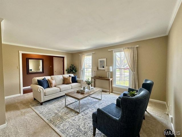 4726 Bramble Berry Drive, St Louis, MO 63129