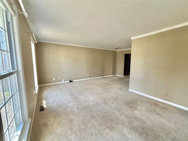 4726 Bramble Berry Drive, St Louis, MO 63129