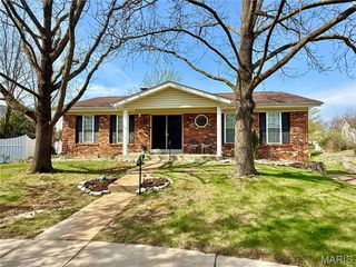4726 Bramble Berry Drive, St Louis, MO 63129