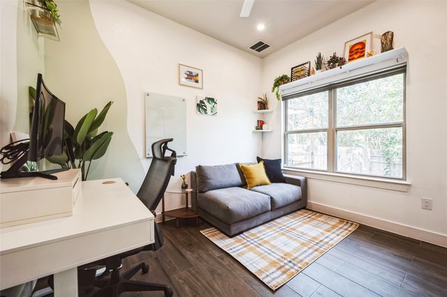 1608 Ulit Ave A, Austin, TX 78702
